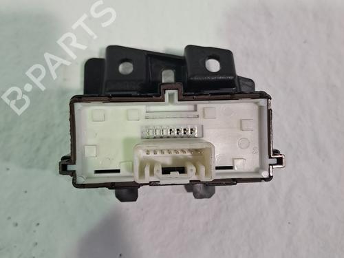Switch TOYOTA AURIS (_E18_) 1.8 Hybrid (ZWE186_, ZWE186R) | BP24587596I30
