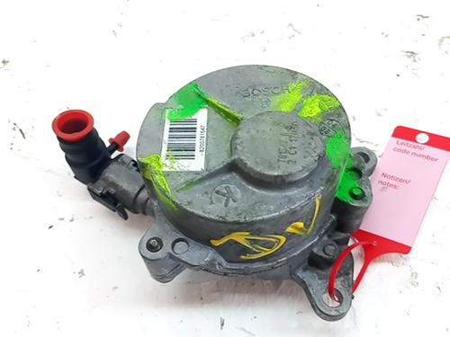 Used Vacuum pump OPEL VIVARO A Bus (X83) 2.0 CDTI (F7, J7, A07) (114 hp) 30121017