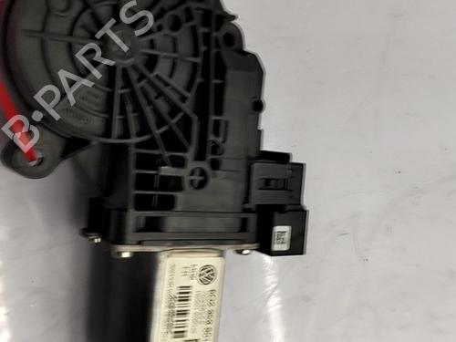 Used Right front window motor VW POLO IV (9N_, 9A_) 1.2 12V (69 hp) 31262746