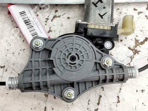 Left rear window motor KIA STONIC (YB) 1.0 T-GDi | BP38772074E23 - Image 3
