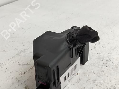 Fuse box VW GOLF V (1K1) 2.0 TDI | BP39429502E1 - Image 3