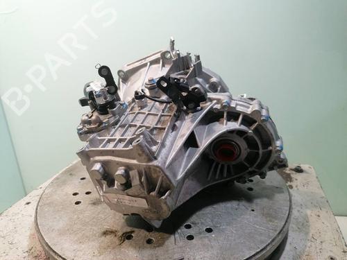 Boîte de vitesses HYUNDAI ELANTRA III (XD) 1.6 (107 hp) 24140230