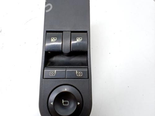 Używane Przełącznik szyby przedniej lewej OPEL ASTRA H GTC (A04) 1.6 (L08) (105 hp) 30337095
