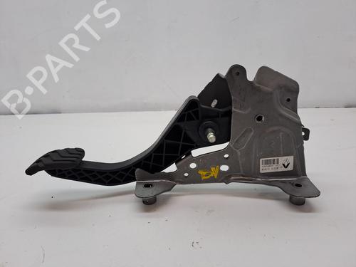 Kløtsj RENAULT MEGANE IV Grandtour (K9A/M/N_) 1.3 TCe 140 (K9NB) (140 hp) 24171529