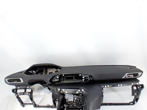 Instrumentbord Instrumentbord PEUGEOT 3008 II SUV (MC_, MR_, MJ_, M4_) 1.5 BlueHDi 130 (131 hp) 35976952 35976952