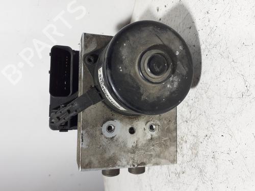Used ABS pump CHRYSLER VOYAGER / GRAND VOYAGER III (GS_, NS_) 2.5 TD (116 hp) 25456713