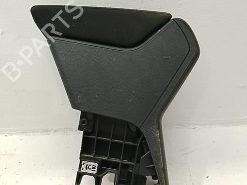 armrest-center-console-seat-arona-kj7-kjp-2017-40548890 main image