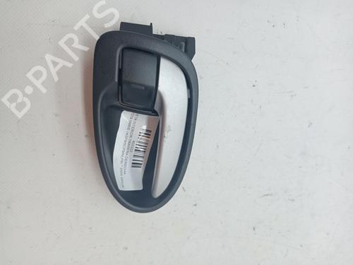 Høyre bak invendig håndtak TOYOTA YARIS (_P9_) 1.3 VVT-i (SCP90_, SCP90R) (87 hp) 23356050