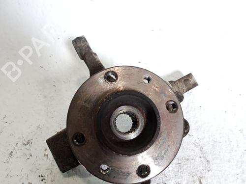 Used Right front steering knuckle DACIA SANDERO 1.2 16V (75 hp) 32359653