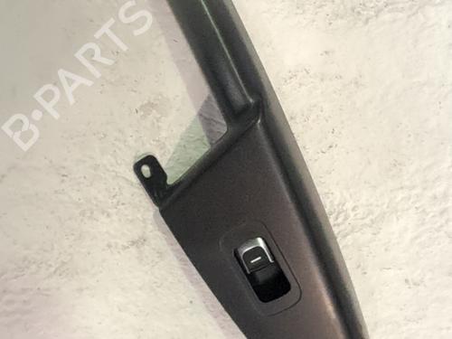 Mando elevalunas trasera derecho KIA SPORTAGE IV (QL, QLE) 1.6 GDI (132 hp) 31701602
