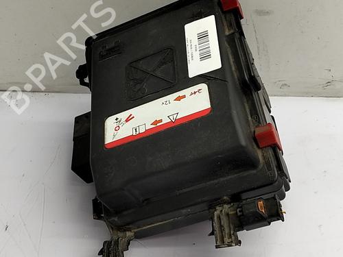 Used Fuse box Fuse box PEUGEOT 308 Hatchback Van (LB_) 1.6 e-HDi 115 (LB9HCG) (116 hp) 33772319 33772319
