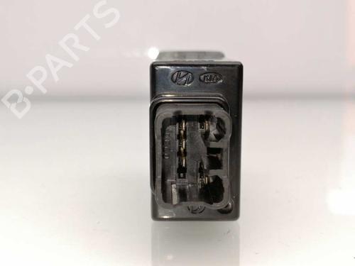 Used Headlight switch HYUNDAI SONATA V (NF) 2.0 CRDi (140 hp) 23443265