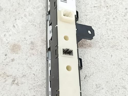 Warning switch HYUNDAI TUCSON (NX4E, NX4A) 1.6 T-GDi | BP38749069I22 - Image 2
