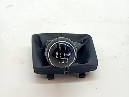 Used Shift knob Shift knob SEAT LEON ST (5F8) 1.5 TGi (131 hp) 31062040 31062040