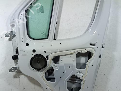 Used Right front door Right front door 38989923 38989923