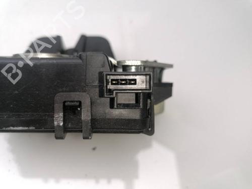 Tailgate lock OPEL ZAFIRA / ZAFIRA FAMILY B (A05) 1.9 CDTI (M75) | BP23939760C101 