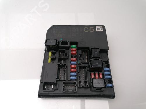 Used Fuse box NISSAN JUKE (F15) 1.6 (117 hp) 24107773