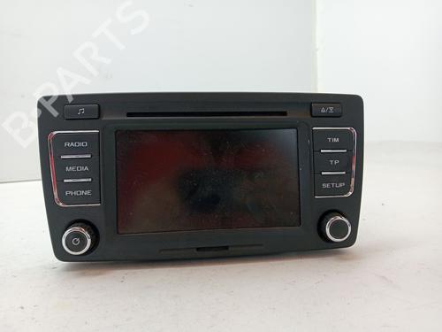 Used Display monitor SKODA YETI (5L) 1.2 TSI (105 hp) 23353068