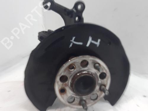 Used Left rear steering knuckle Left rear steering knuckle TOYOTA COROLLA Estate (_E21_) 1.8 Hybrid (ZWE211W) (122 hp) 33815696 33815696