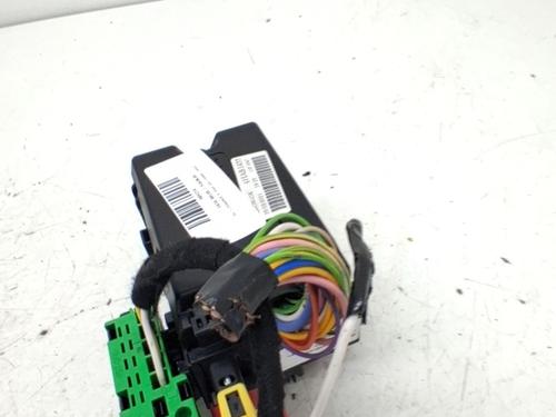 Used Fuse box Fuse box 37688049 37688049