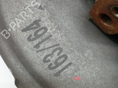 Left front steering knuckle MITSUBISHI ASX (GA_W_) 1.8 DI-D 4WD (GA6W) | BP23353279M25 