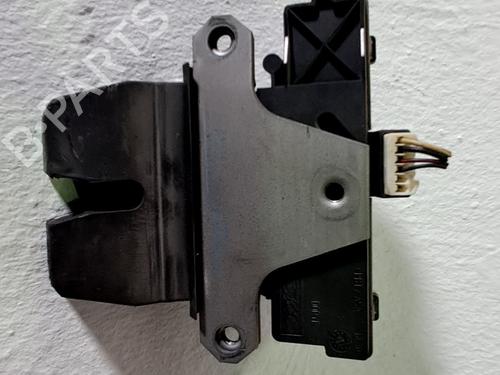 Used Tailgate lock Tailgate lock FORD FOCUS II (DA_, HCP, DP) 1.6 (100 hp) 33765999 33765999
