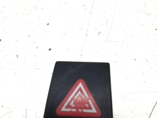 warning-switch-vw-polo-iv-9n_-9a_-2001-2002-2003-2004-2005-2006-2007-2008-2009-2010-2011-2012-2013-2014-32105483 main image