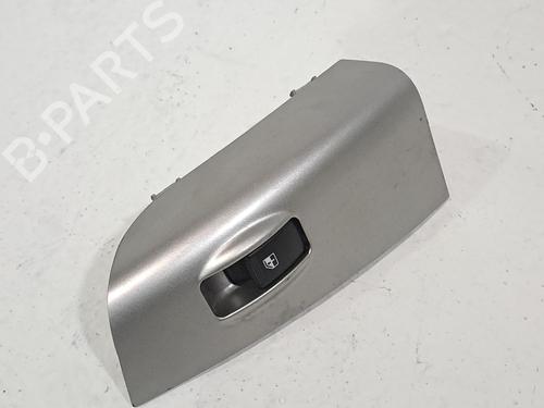 Used Left rear window switch KIA SPORTAGE II (JE_, KM_) 2.0 i 16V (141 hp) 25613459