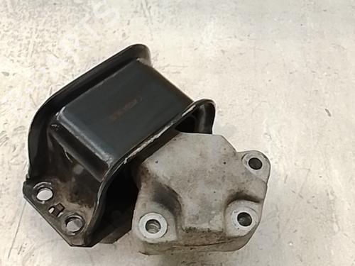 Used Engine mount Engine mount CITROËN C4 Picasso I MPV (UD_) 1.6 HDi (109 hp) 36036643 36036643