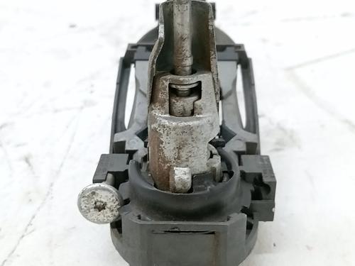 front-left-exterior-door-handle-seat-leon-1p1-2005-2006-2007-2008-2009-2010-2011-2012-2013-39557475 main image
