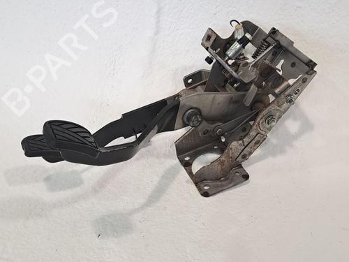 Break pedal SUZUKI GRAND VITARA II (JT, TE, TD) 1.9 DDiS All-wheel Drive (JT419, TD44, JB419WD, JB419XD,... | BP26233512I19 