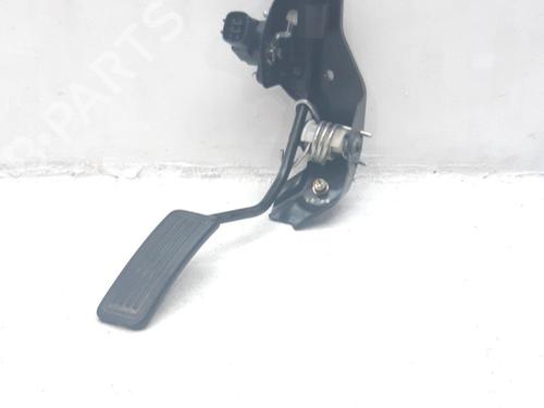 Pedal Pedal TOYOTA AVENSIS (_T25_) 2.0 VVT-i (AZT250_, AZT250R) (147 hp) 33760880 33760880