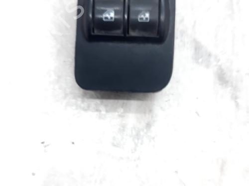 Used Left front window switch Left front window switch CITROËN NEMO Box Body/MPV (AA_) 1.3 HDi 75 (75 hp) 36257977 36257977