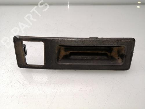 Used Tailgate handle BMW 5 Touring (F11) 520 d xDrive (190 hp) 25255179