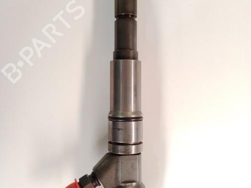 Injector BMW 5 (E60) 520 d 13537793836