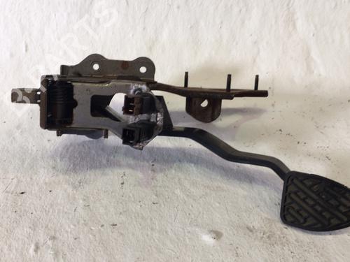 Used Break pedal Break pedal 39557297 39557297