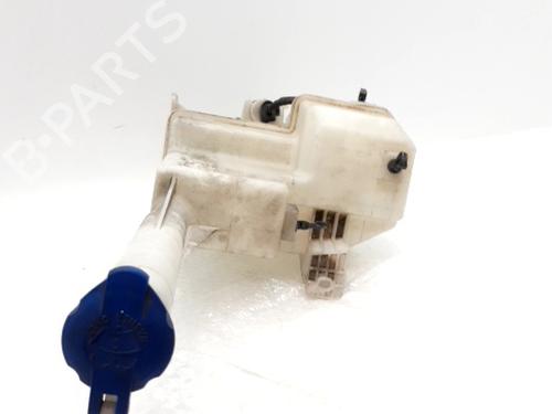 Used Windscreen washer tank HYUNDAI ix35 (LM, EL, ELH) 2.0 CRDi (136 hp) 31247245