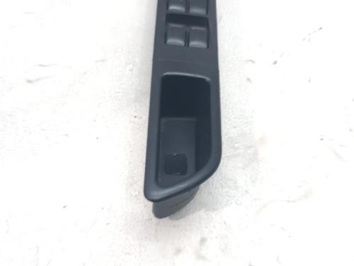 Used Left front window switch Left front window switch SUBARU FORESTER (SG_) 2.0 X AWD (SG5) (158 hp) 33764283 33764283