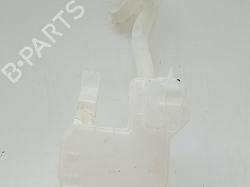 Used Windscreen washer tank OPEL CORSA F (P2JO) 1.2 Turbo Hybrid (68) (136 hp) 32042141