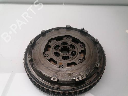 Used Flywheel RENAULT KADJAR (HA_, HL_) 1.2 TCe 130 (HLMR) (130 hp) 23941028