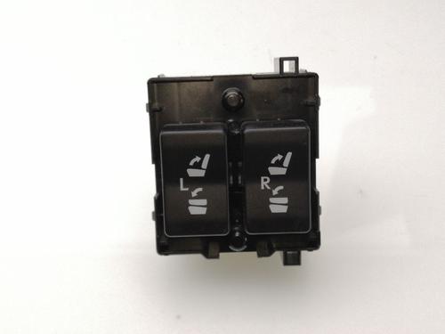 Switch LEXUS NX (_Z1_) 300h AWD (AYZ15, AYZ15_, AYZ15R) | BP23383834I30 