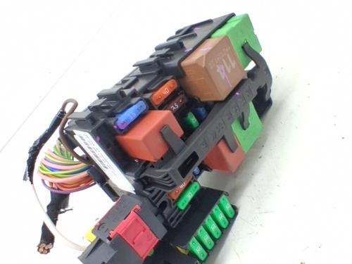 Fuse box DS DS 7 Crossback (J4_, JR_, JC_) 1.6 PureTech 180 (J45GFR) | BP37688049E1 - Image 2