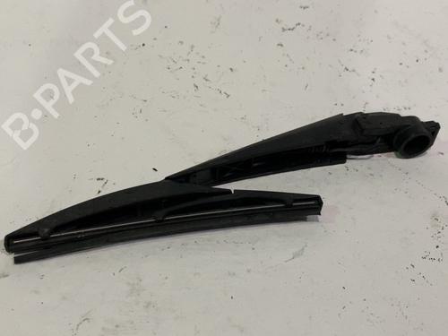 Bagrudeviskerarm Bagrudeviskerarm TOYOTA COROLLA Hatchback (_E21_, _EA1_, _EH1_) 1.8 Hybrid (ZWE211, ZWE219) (122 hp) 33765818 33765818