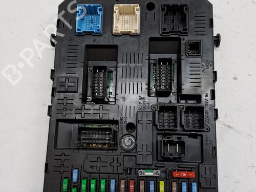 Used Fuse box CITROËN C8 (EA_, EB_) 2.0 HDi 135 (136 hp) 26492313