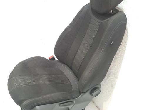 Left front seat PEUGEOT 308 II (LB_, LP_, LW_, LH_, L3_) 1.6 HDi / BlueHDi 115 | BP27673175C15 