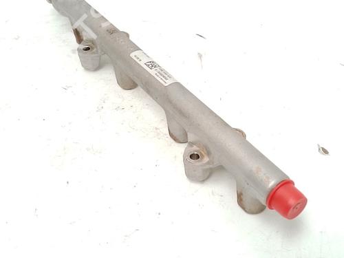 Used Injection rail Injection rail SEAT LEON ST (5F8) 1.5 TGi (131 hp) 39740801 39740801