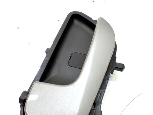 Venstre bagtil invendig håndtag HYUNDAI i20 II (GB, IB) 1.2 (75 hp) 32106372