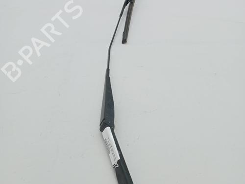 Front windshield wiper arm FORD FIESTA VI (CB1, CCN) 1.4 TDCi | BP23342281C143 