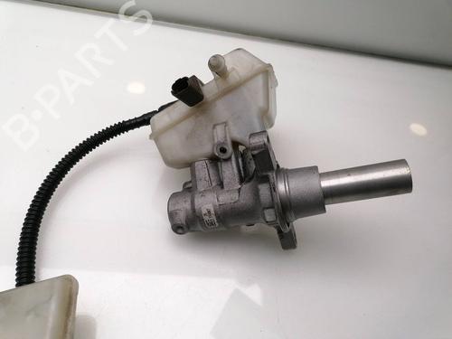 Used Brake master cylinder CITROËN C4 SPACETOURER (3D_) 1.6 BlueHDi 120 (120 hp) 23421218