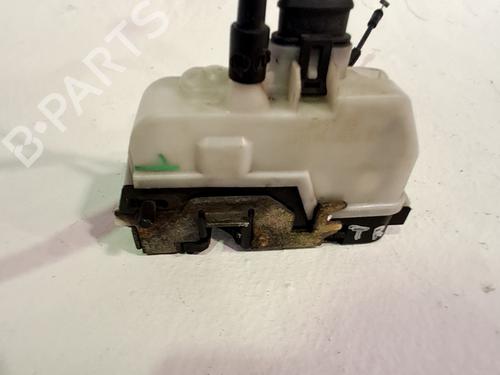 Højre bagtil lås Højre bagtil lås RENAULT SCÉNIC II (JM0/1_) 1.5 dCi (JM1E, JM16) (106 hp) 35807675 35807675